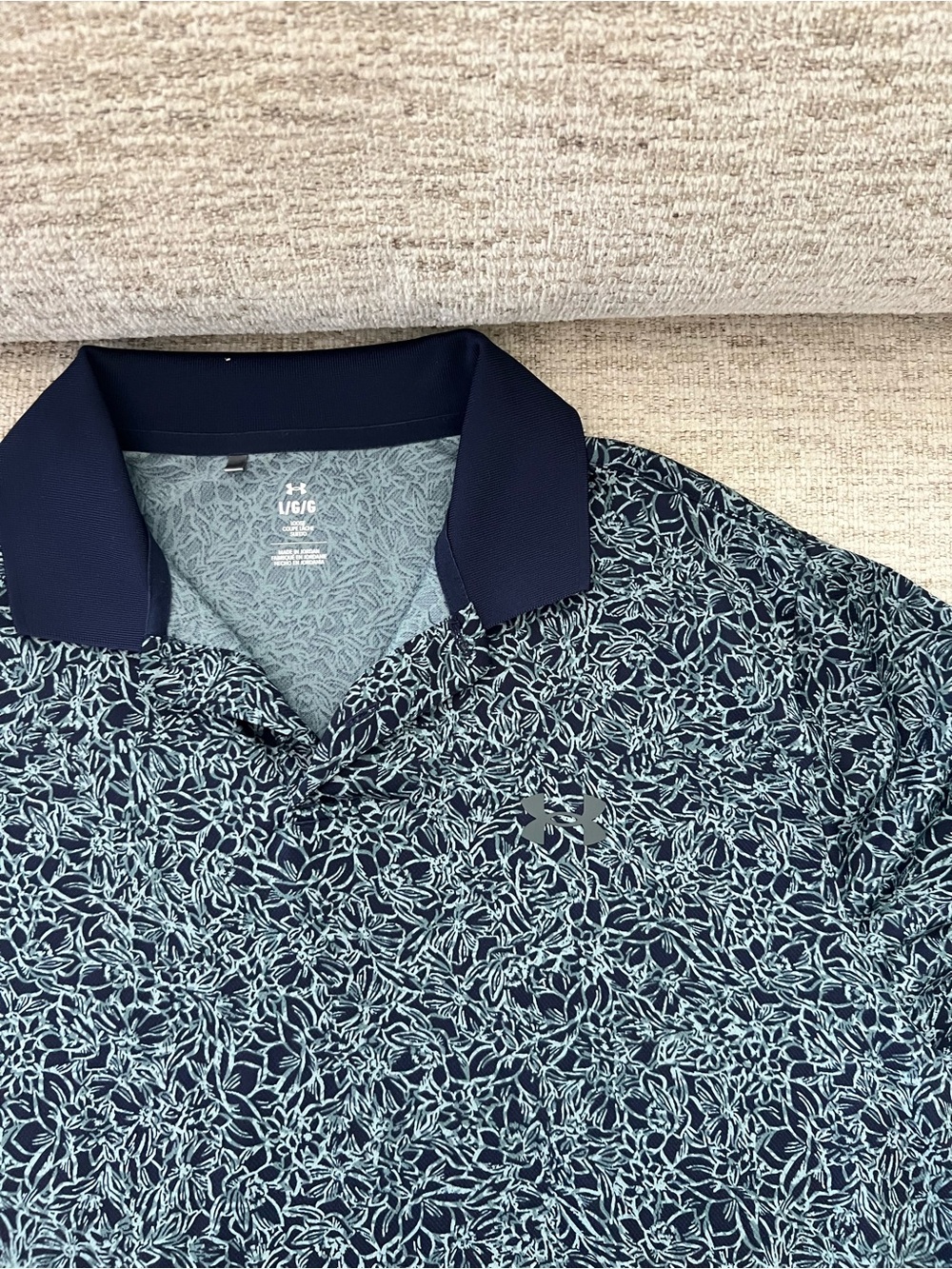 Under Armour Polo - Picture 6 of 8